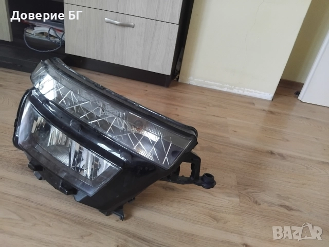 Продавам оригинален LED фар за Škoda Kamiq, лед Шкода Камик Фарът е в много добро състояние,, снимка 2 - Части - 52373006