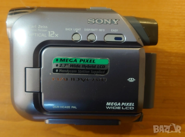 Видеокамера Sony DCR-HC42E
