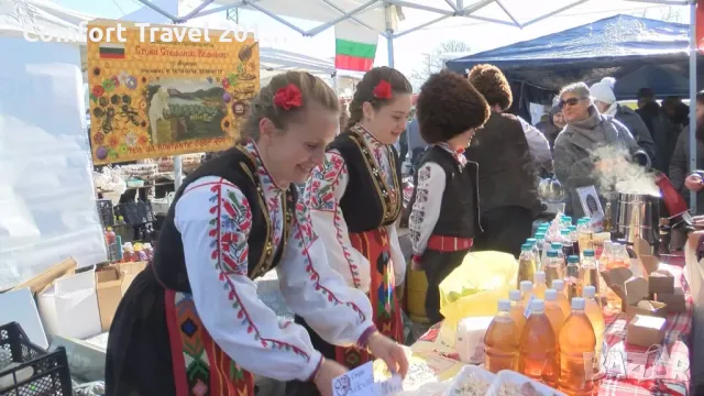 Априлци - празник на сланината и греяната ракия, снимка 2 - Еднодневни екскурзии и почивки - 48817701