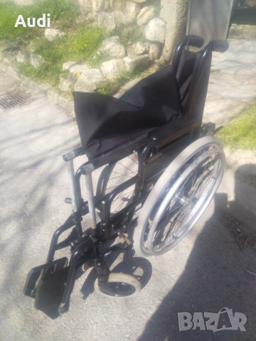Сгъваема инвалидна рингова количка със степенки Марка: Eclip Ширина на седалката 46см Дълбочина 45см, снимка 3 - Инвалидни колички - 53825159