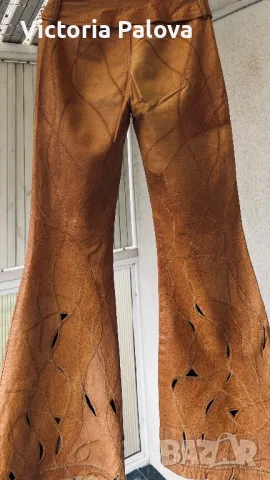 Кожен панталон с перфорация Италия, снимка 8 - Панталони - 50084312