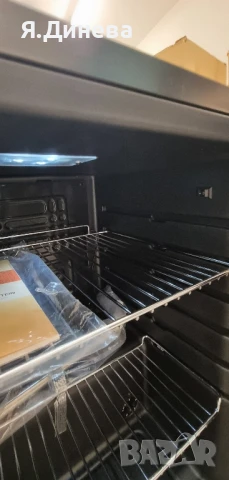 Хладилна витрина Klarstein 60L, снимка 3 - Хладилници - 50817686