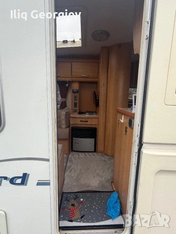 Кaравана АCE AWARD-Кралска Спалня/МOVER/СОЛАР/ФОРСЕЛТ/TV/DVD/Инвертор 220v/FULL MAX/КАТО НОВА, снимка 4 - Каравани и кемпери - 52718350