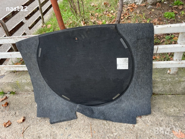 Долна кора за багажник Фолксваген Голф 5-40 лева, снимка 3 - Части - 52644151