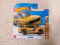 BMW 2002 Hot Wheels HW `70 VS. `90, снимка 2
