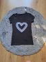 Нови елегантни дамски тениски/Българско качество с ефектно изработено сърце от тюл /Размери:S,M,L,XL, снимка 3