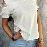 Блуза с оголени рамо и къдри от тюл, различни цветове , снимка 2 - Тениски - 45421853