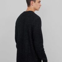 Мъжки пуловер с карирана текстура и обло деколте Bershka, Черен, XL, снимка 3 - Пуловери - 45496606