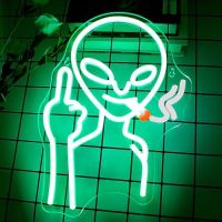 Нова LED Неонова Табела Зелен Извънземен – Декор за Стена Стая Бар, снимка 2 - Други - 45496197