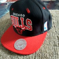 Чикаго Булс НБА баскетбол маркова бейзболна шапка на Мичел анд Несс Хардеуд Класик регулируема нова , снимка 2 - Баскетбол - 45545755