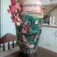 Предлагам уникална,красива и старинна ,китайска ваза.Подписана.Релефна.Ръчна изработка., снимка 3 - Вази - 45031755