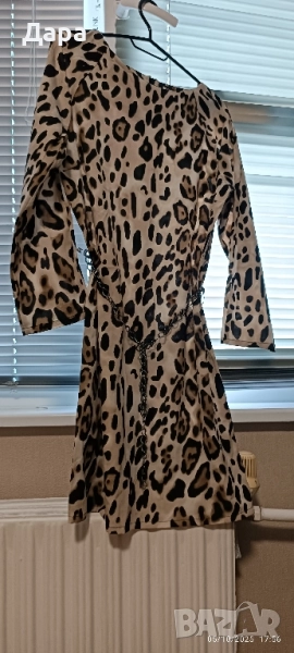 Дамска рокля М, снимка 1