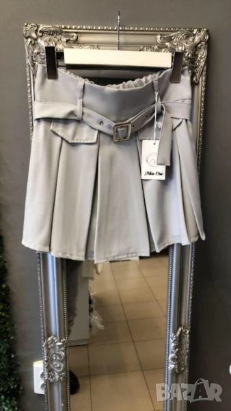 пола, снимка 1