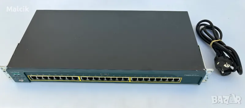 Суич Cisco Catalyst 2950 Series 24 портов 10/100, снимка 1