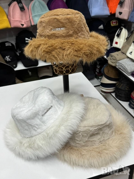 зимни шапки с пух ami prada loewe chanel jaquemus , снимка 1