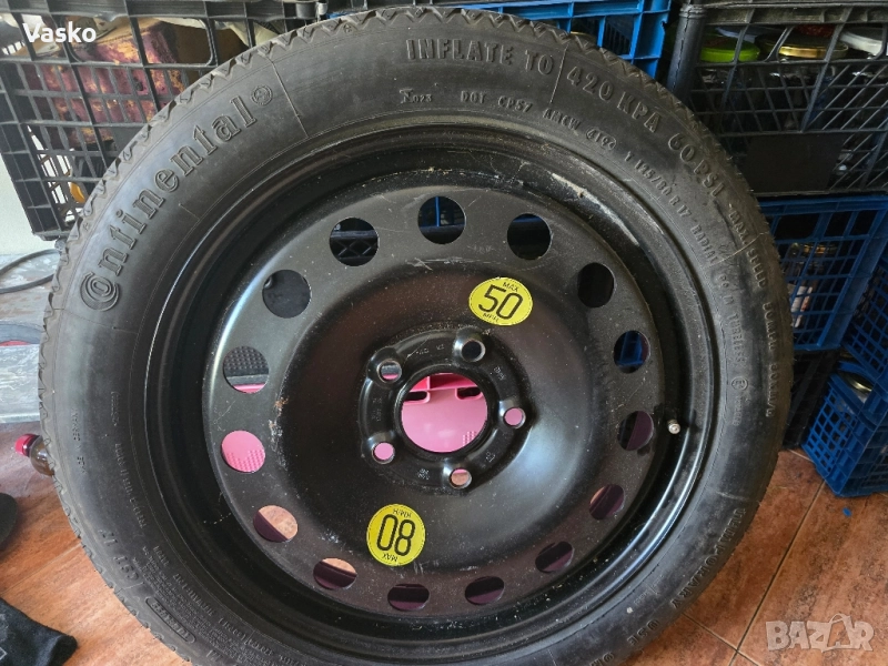 Продавам Резервна Гума Патерица, снимка 1