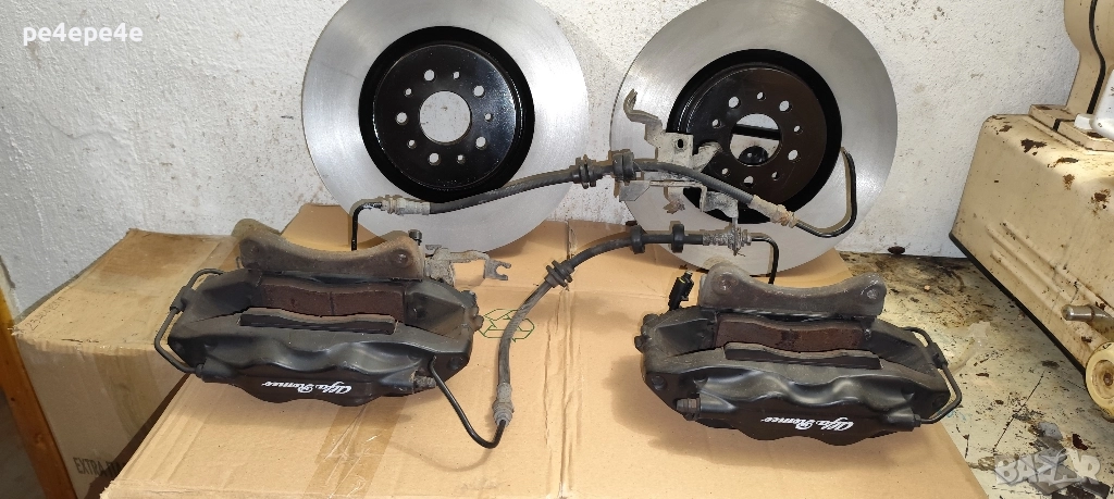 4 бутални спирачни апарати Alfa Romeo + Нови дискове 330/32. 5х98, снимка 1