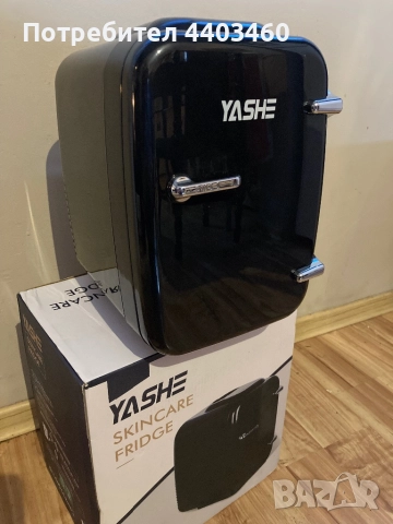 Мини хладилник YASHE Mini Fridge 4 литра 220V-12V DC Черен