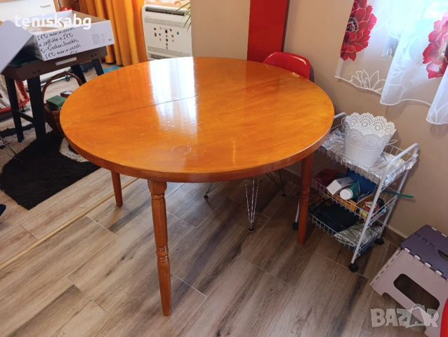 Разтегателна маса