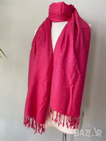 Цикламен шал/ тънък шал