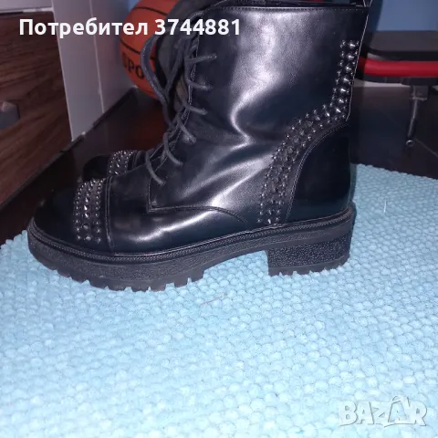 Дамски боти, снимка 2 - Дамски боти - 47569739