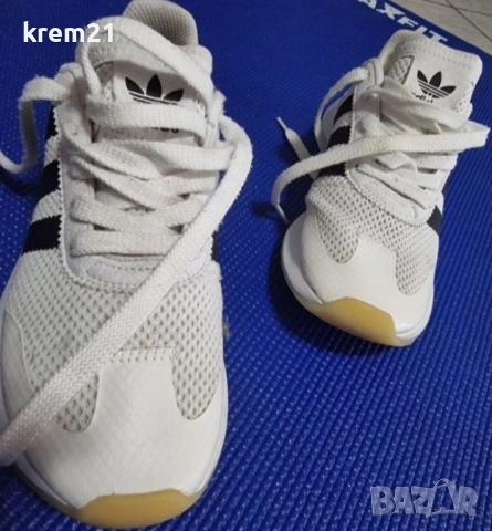 Adidas Originals дамски маратонки 38, снимка 4 - Маратонки - 52179967