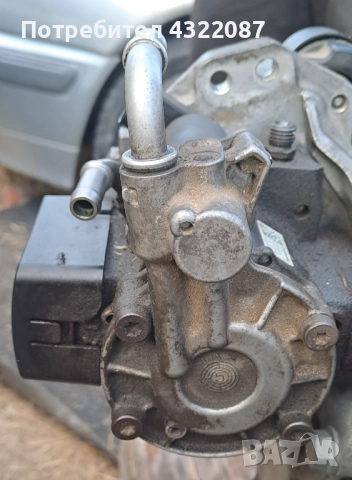  ГНП / Помпа високо налягане Volkswagen Touran II 2011-2015 1.6 TDI 105к.с., снимка 4 - Части - 51486565