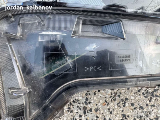 Десен фул лед фар Full Led Тойота Корола Toyota Corolla E210 само за 800лв. 81110-02S60, снимка 2 - Части - 51144701