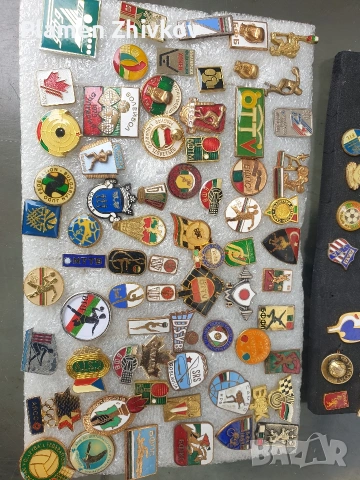 стара колекция събирана с години от значки на тема СПОРТ и ФУТБОЛ, снимка 6 - Колекции - 54025454
