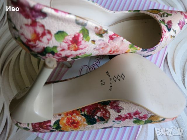 Продавам дамски обувки на цветя, снимка 2 - Дамски обувки на ток - 46400399