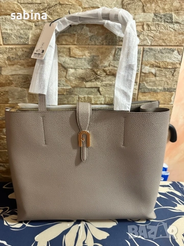 Чанти нови Furla Sofia/Фурла с дръжки за рамо, голям размер