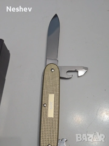 Лот ножове victorinox- limited 2019, cybertool, minichamp, alox cadet, снимка 4 - Ножове - 54002066