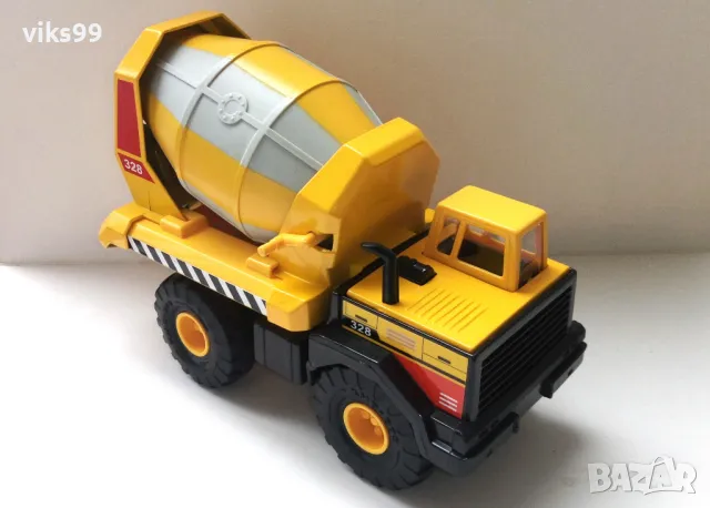 Камион Cement Mixer Maisto, снимка 5 - Колекции - 48557594