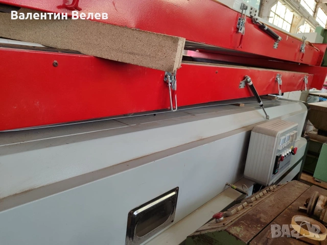 вакуумна мембранна преса с две маси 