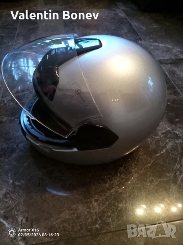 Каска за мотор.