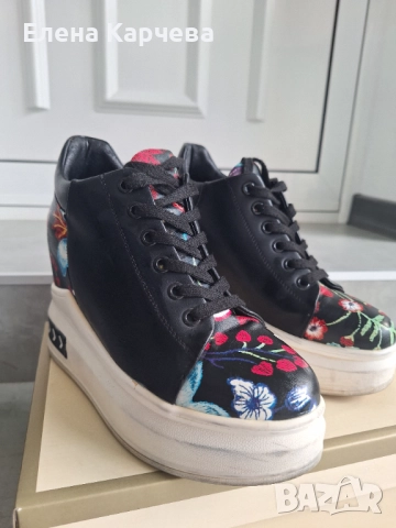 Дамски обувки на платформа, снимка 4 - Дамски ежедневни обувки - 52545339