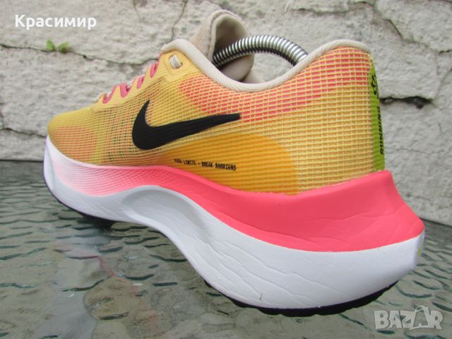 Дамски маратонки за бягане Nike Zoom Fly 5, снимка 7 - Маратонки - 46397872