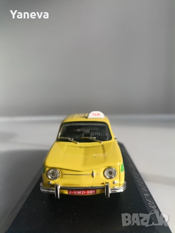 Умалени модели на легендарни автомобили, снимка 12 - Коли, камиони, мотори, писти - 52204389