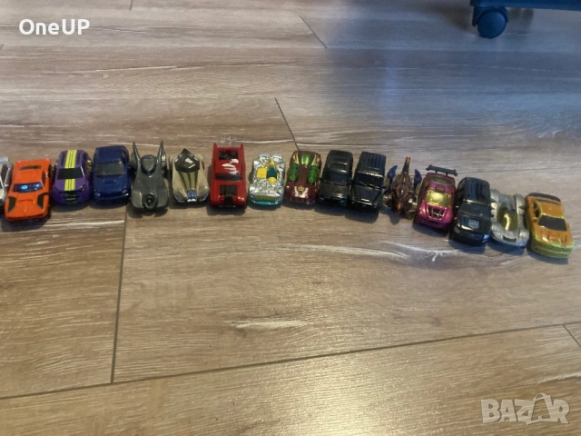 Метални колички Hot Wheels , снимка 3 - Коли, камиони, мотори, писти - 53100756