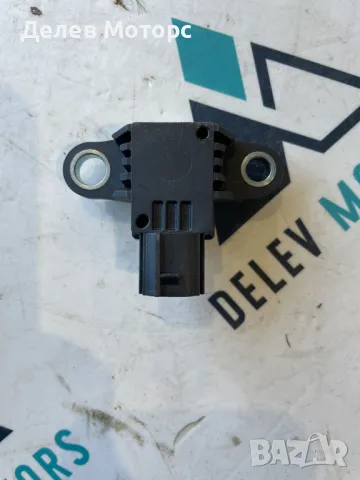 988300158R сензор от Renault Kadjar 1.3 TCe 140 кс., 6 ск., двигател H5H470, 14 000 км., 2019 г.