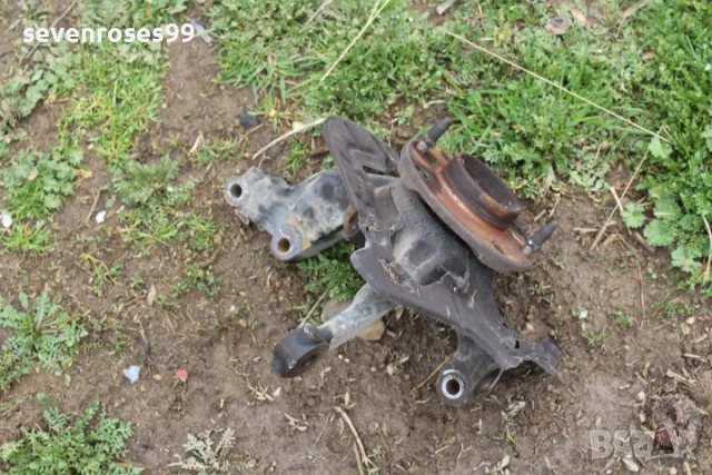 Шенкел главина преден десен Фиат Панда 3 1.3D 2012-2022 Fiat Panda 3 4врати, снимка 2 - Части - 49642242