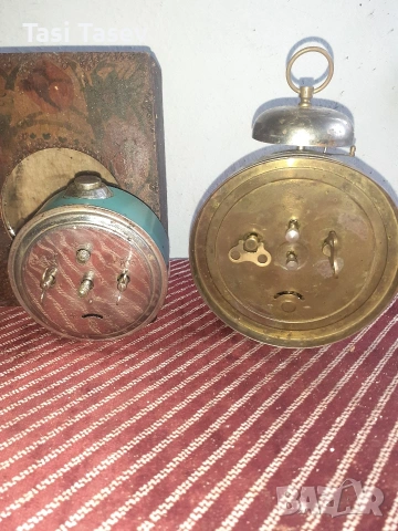 Стари будилници и кутия за часовник, снимка 4 - Антикварни и старинни предмети - 53234663