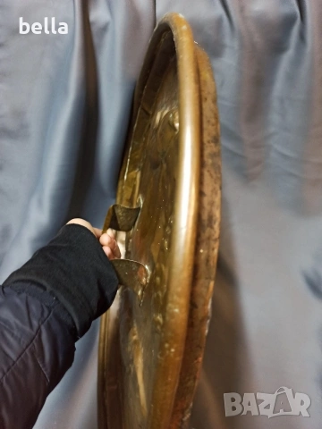 Огромен и масивен много стар меден поднос пано или др ръчна изработка в средата е с релефни риби, снимка 9 - Антикварни и старинни предмети - 54207086