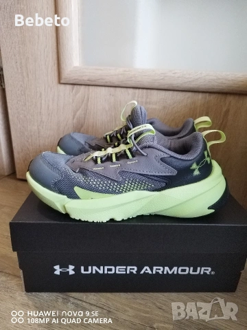 Маратонки Under Armour 30номер, снимка 3 - Детски маратонки - 53972829
