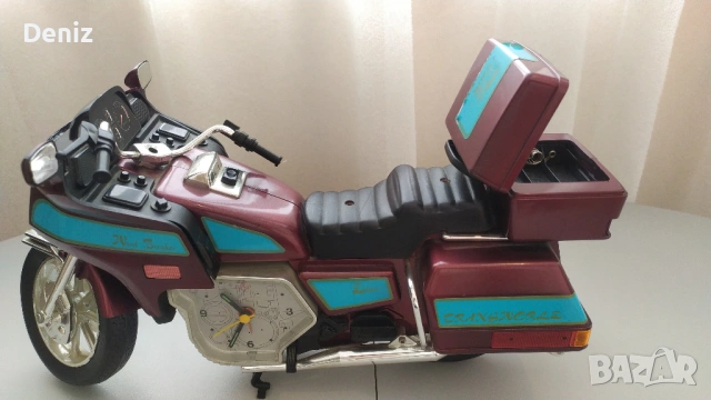 Настолен аналогов часовник във вид на мотор, снимка 7 - Други - 53140110