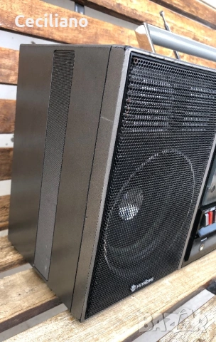 Радиокасетофон HITACHI TRK-9300W, снимка 8 - Радиокасетофони, транзистори - 53064695