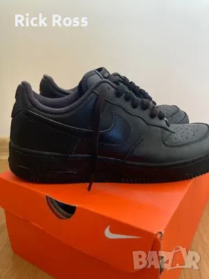 Обувки Nike Air Force 1 Low ‘07, снимка 1 - Дамски ежедневни обувки - 47009424