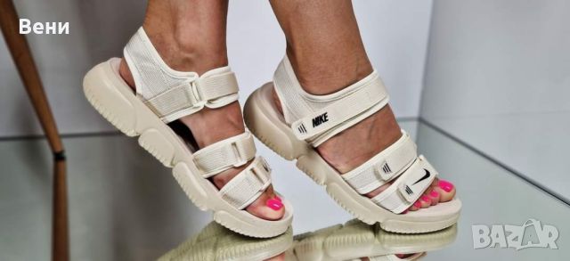 Дамски сандали Nike Реплика ААА+
, снимка 2 - Сандали - 46475841