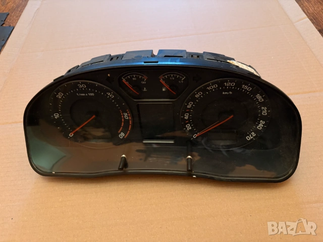 Километраж за Skoda Superb I/Шкода Суперб 2.5 1643 к,с 3UO 920 840 A