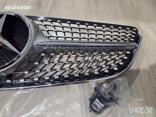 Решетка/маска с емблема тип Diamond за Mercedes W207 2013/2017 Дефект!, снимка 2 - Части - 53385923